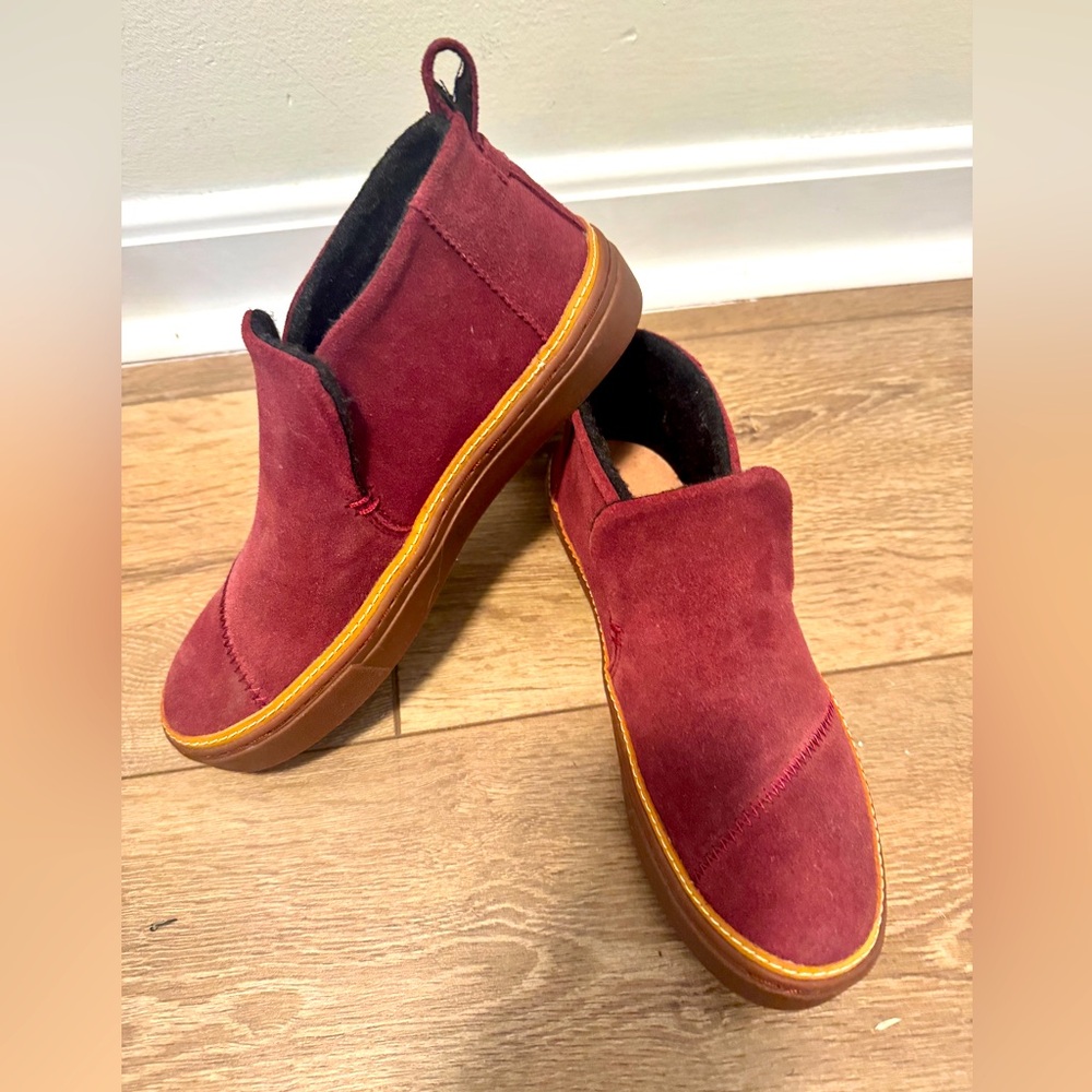 Brand new TOMS booties in burgundy suede. Size US5.5. No box.